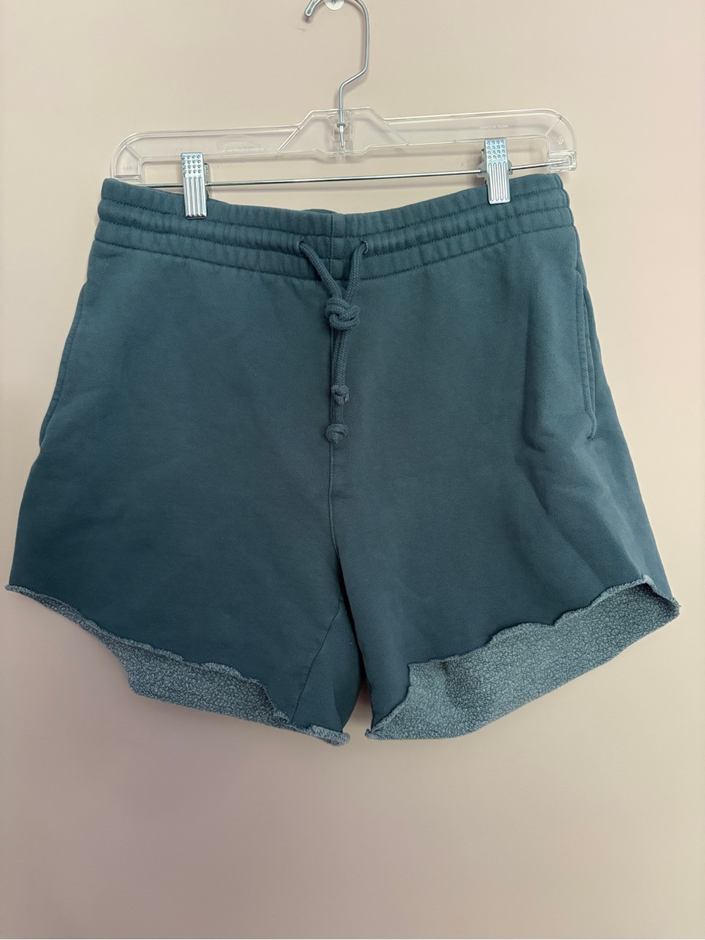 Aritzia TNA Cozy Fleece Cutoff Boyfriend Sweat Shorts Blue Small